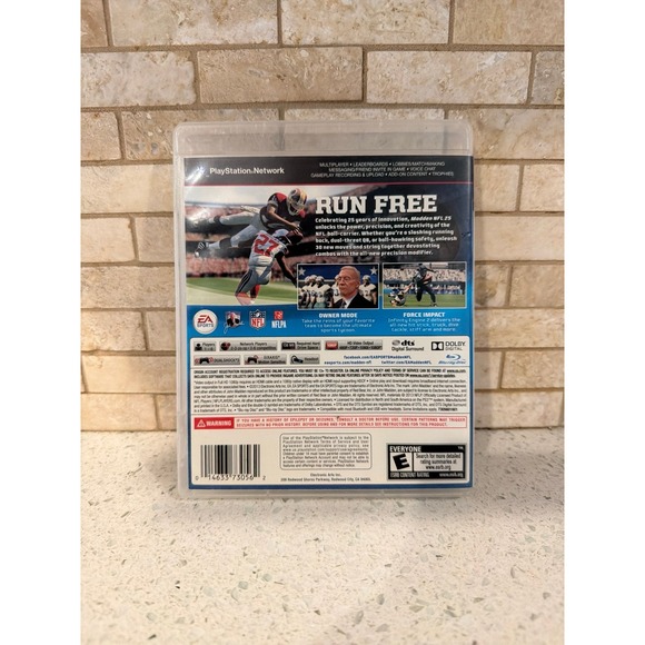 Madden‎ 25 - Picture 2 of 3